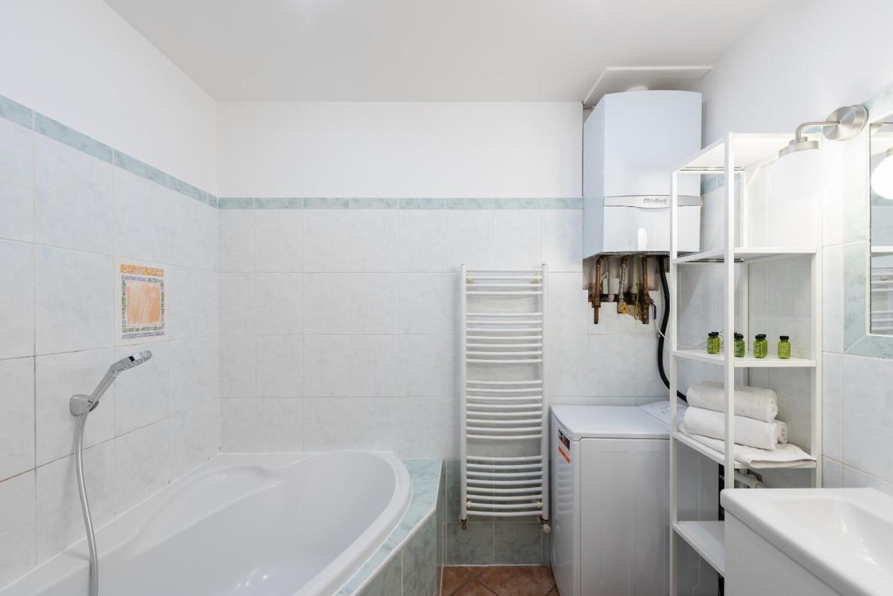 Budget Reznicka Apartment Prague Extérieur photo