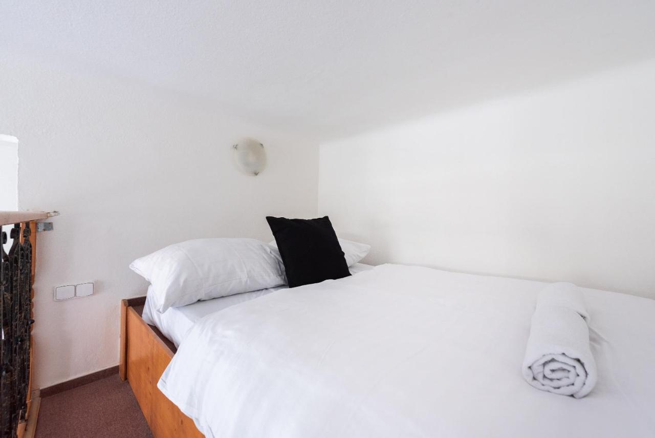 Budget Reznicka Apartment Prague Extérieur photo