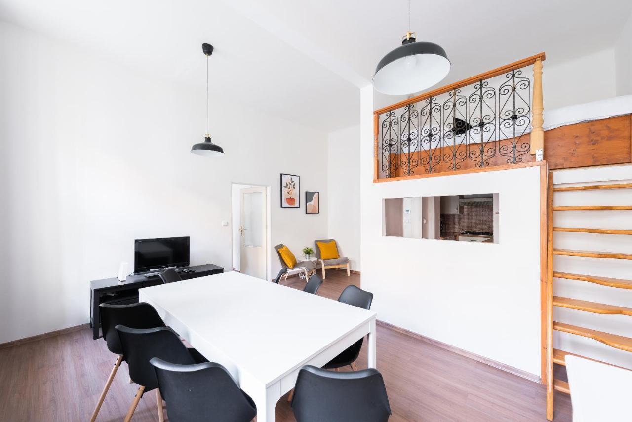 Budget Reznicka Apartment Prague Extérieur photo